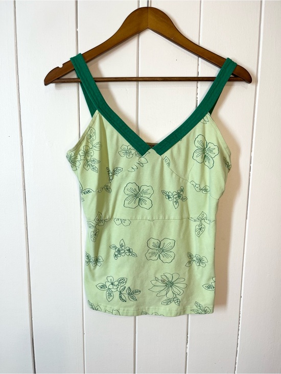 Valleygirl Tops - Valley Girl Green Floral Tank Top. Size Large.